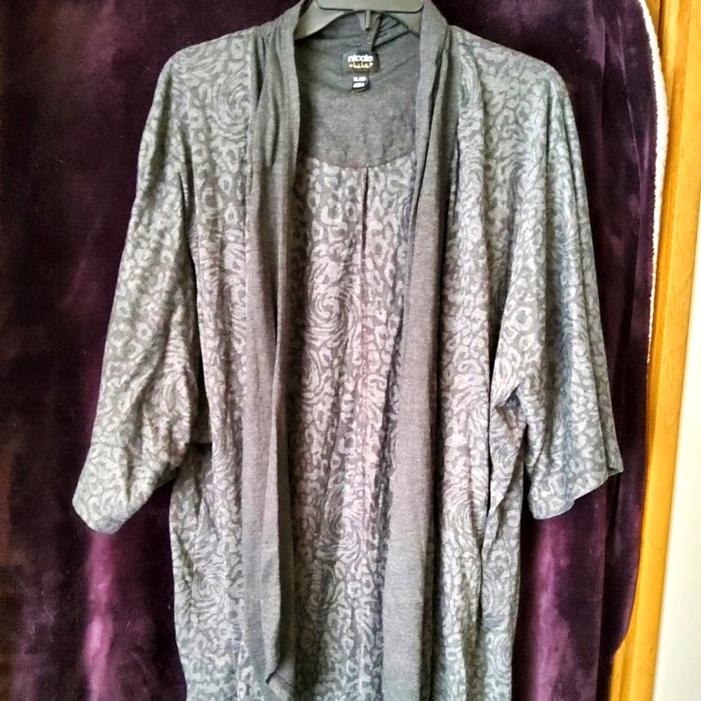 Women's lightweight cardigan